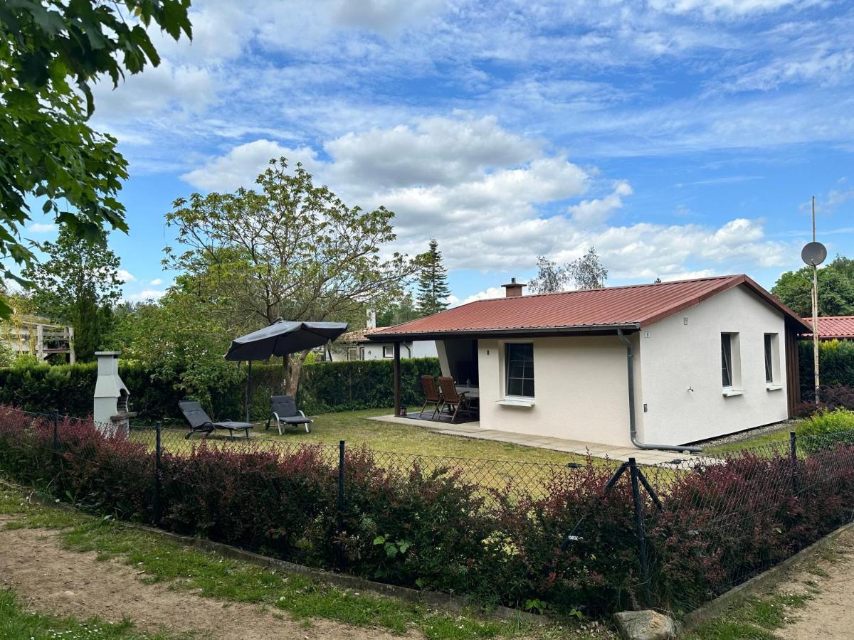 Bungalow am Dobbertiner See Bagian luar foto